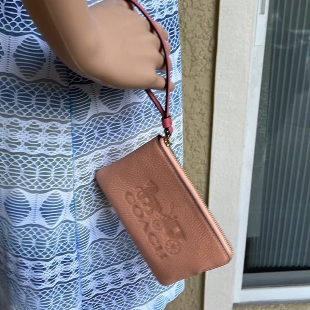 Coach Corner Zip Wristlet In Colorblock With Horse And Carriage - Picture 9 of 16